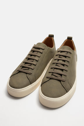 BASIC TRAINERS - Image 4