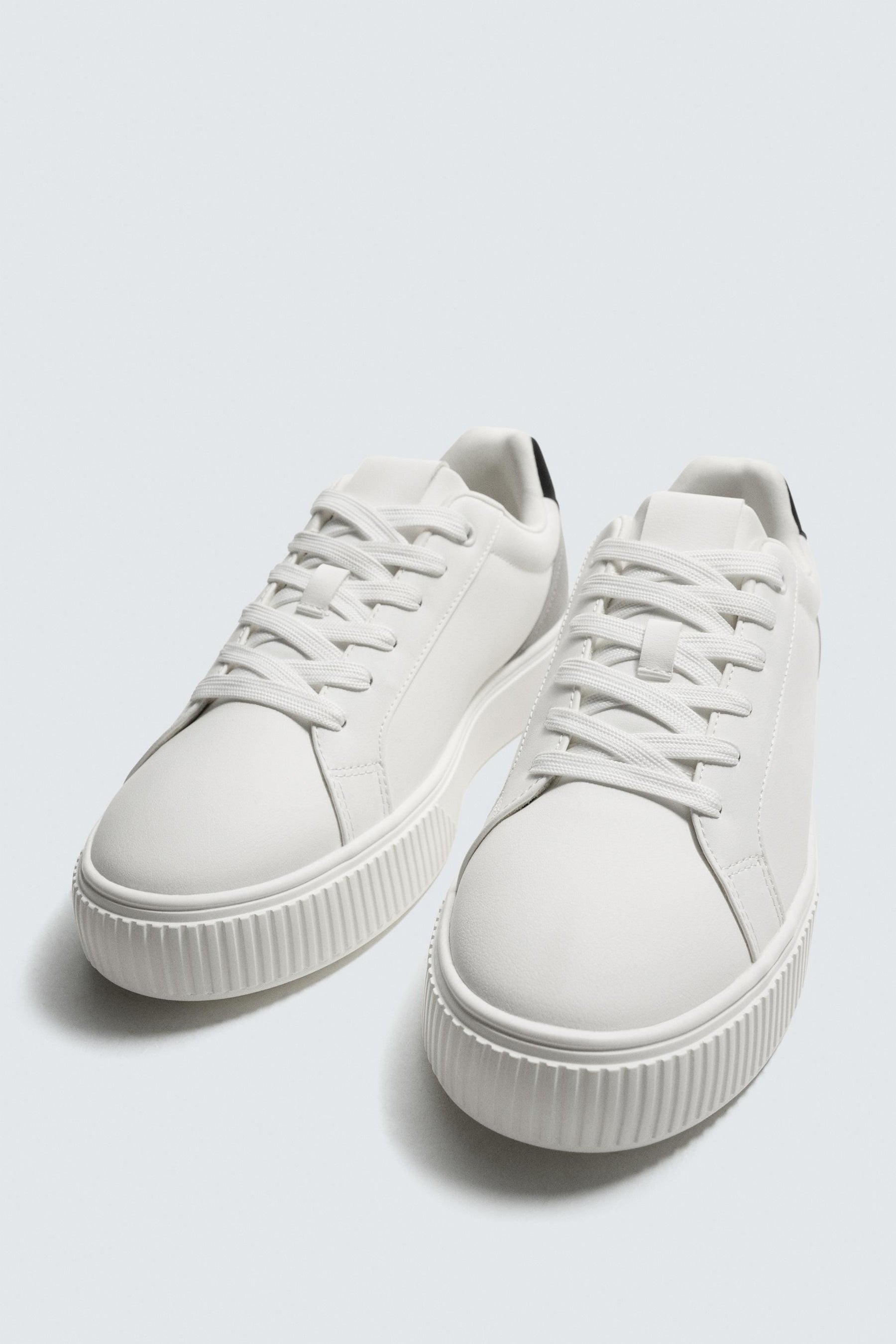 Heel Detail Sneakers