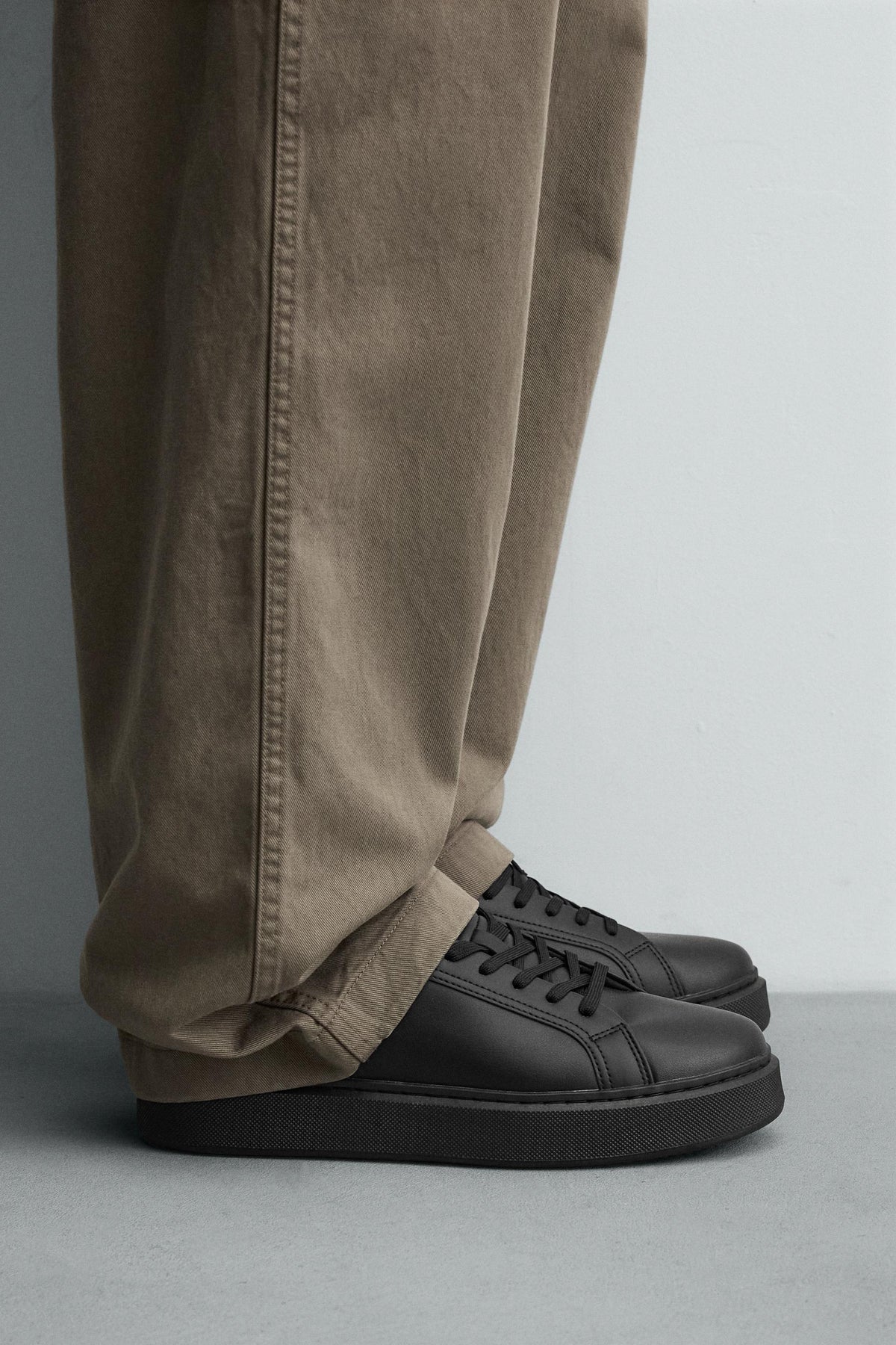MONOCHROME CHUNKY TRAINERS - Image 1