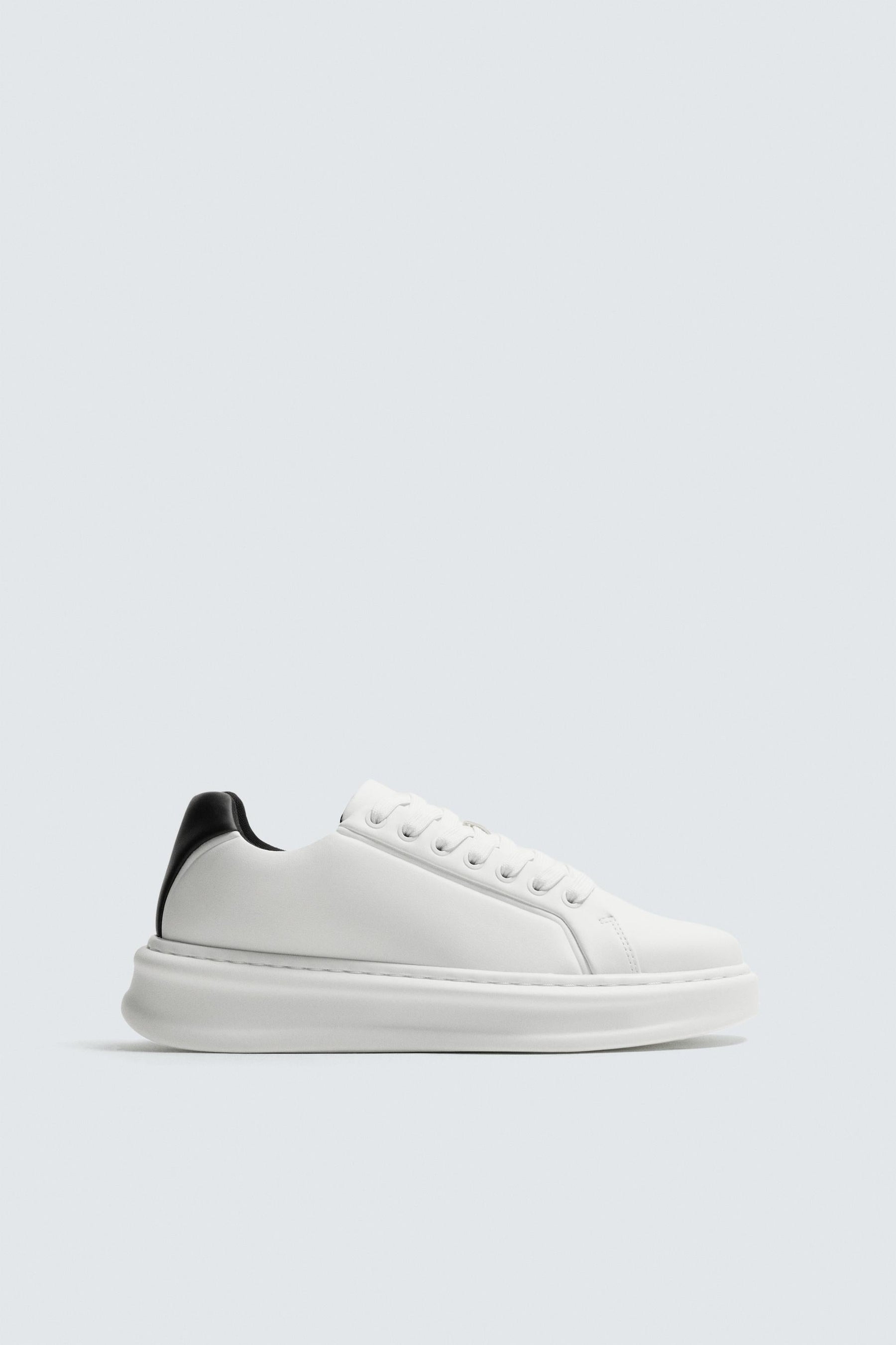 Trainers with heel detail