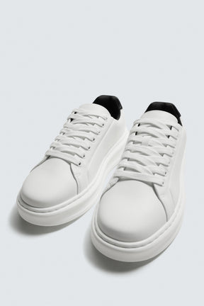 Trainers with heel detail