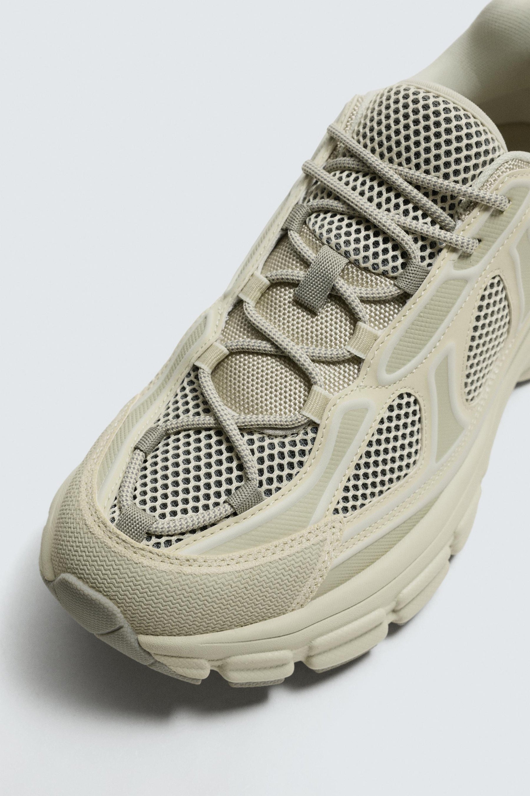Wide Sole Sneaker