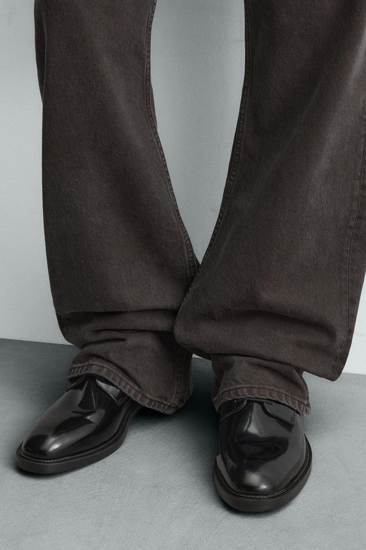 LEATHER DERBY SHOES