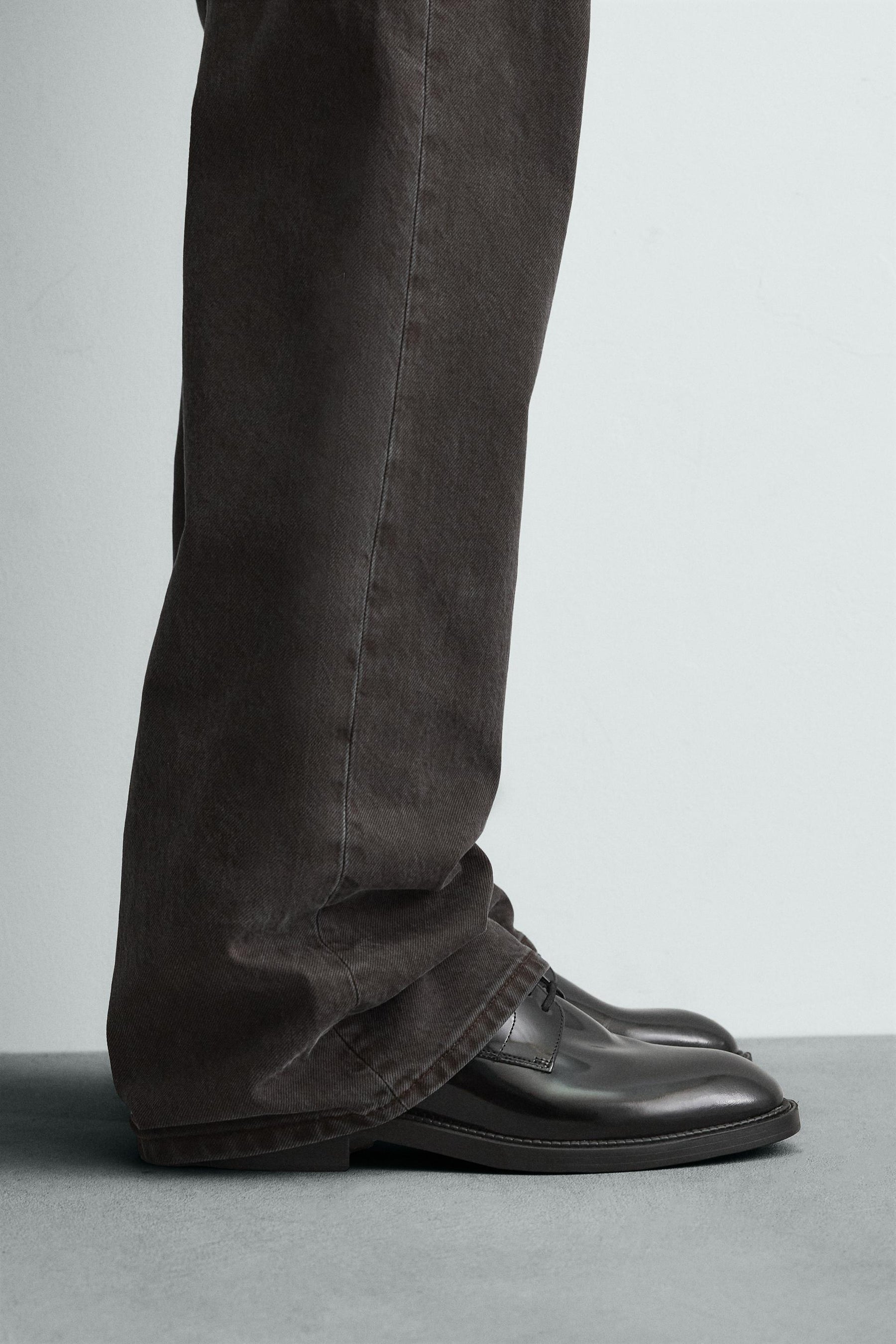 LEATHER DERBY SHOES