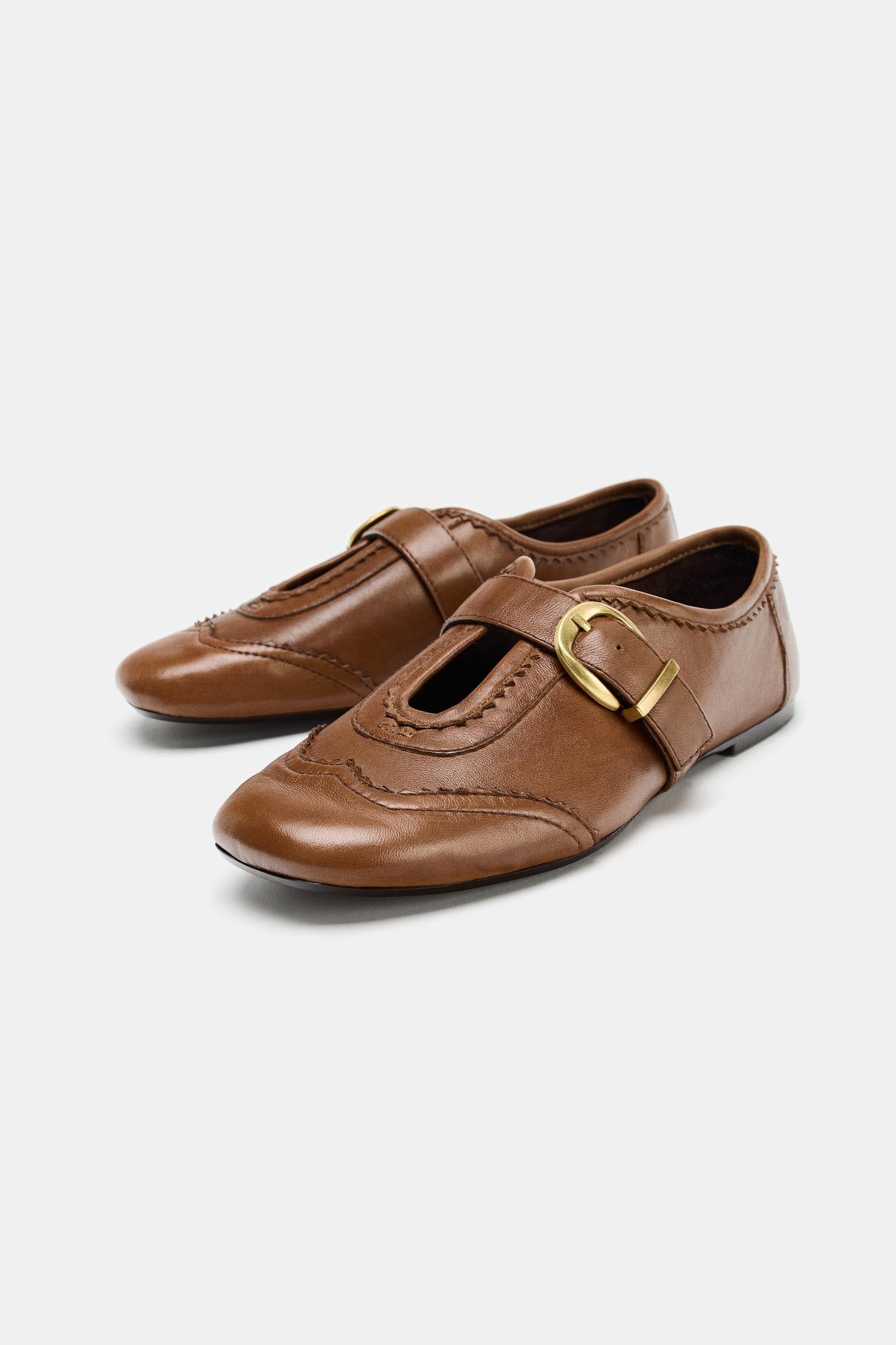 LEATHER BROGUE BALLERINAS