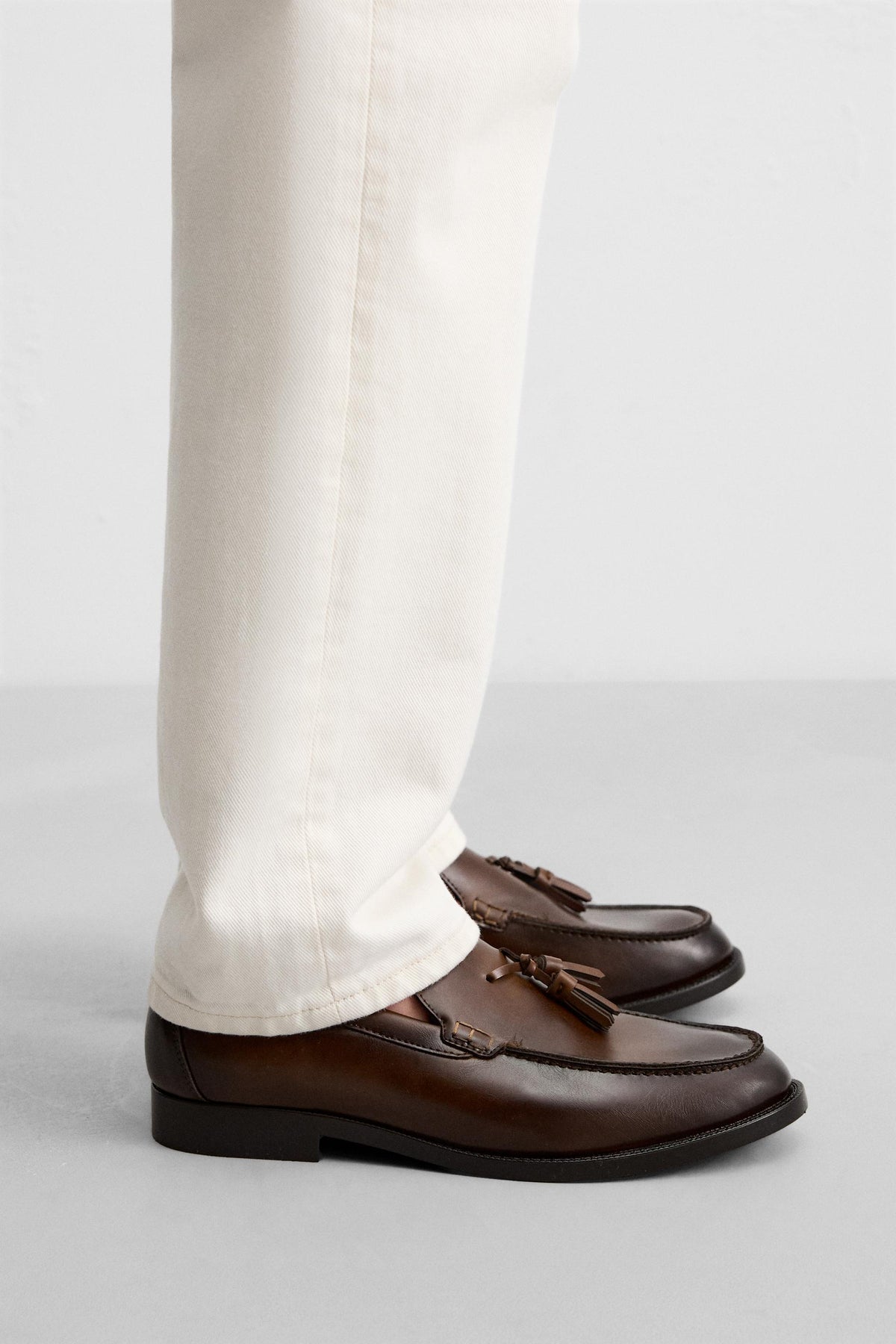 Quasten-Kleiderslipper