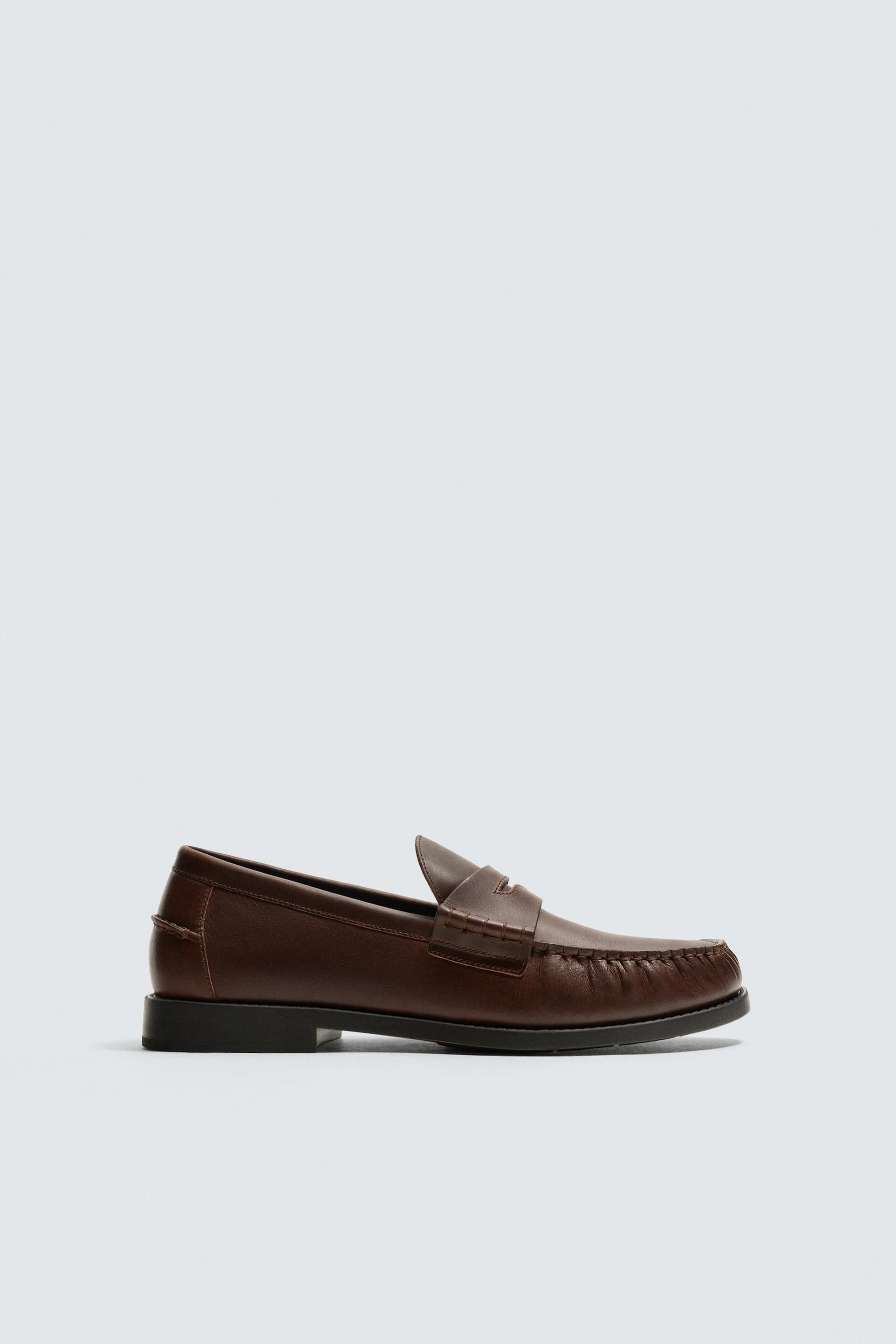 LEATHER MOCCASIN WITH MASK DETAIL - Image 4