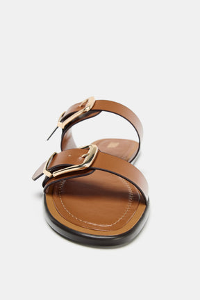 FLACHE SANDALEN MIT SCHNALLE