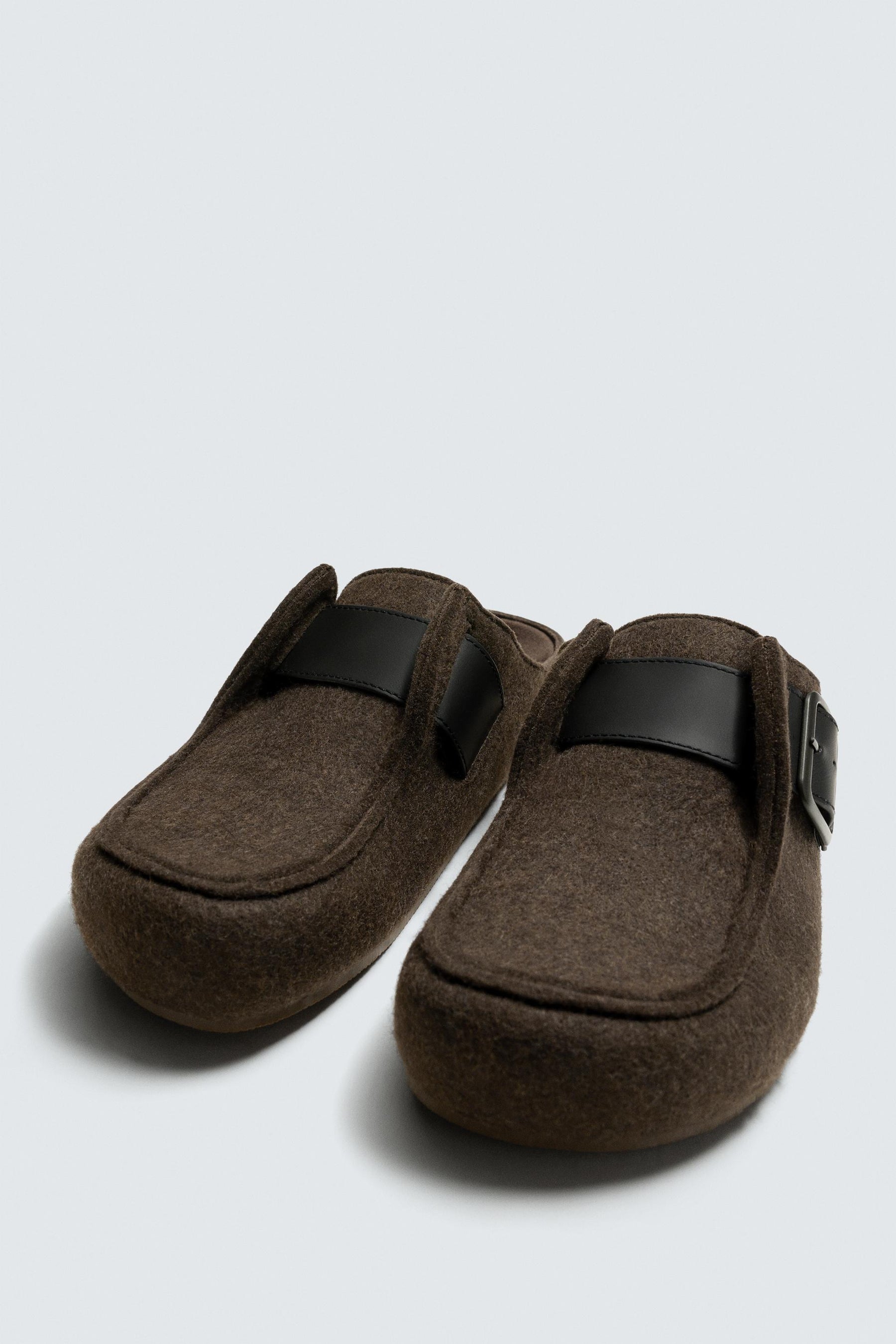 BUCKLED CLOGS - Image 5