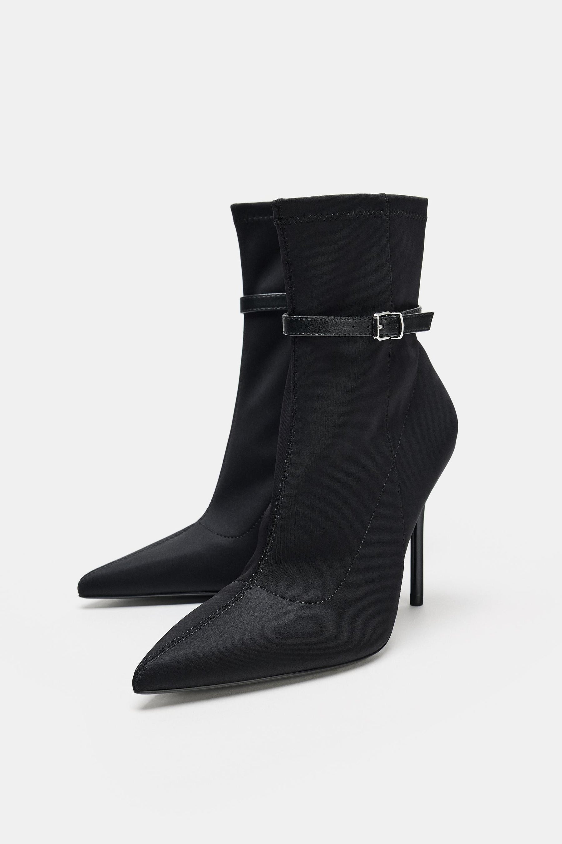 Stiefeletten mit Schnalle