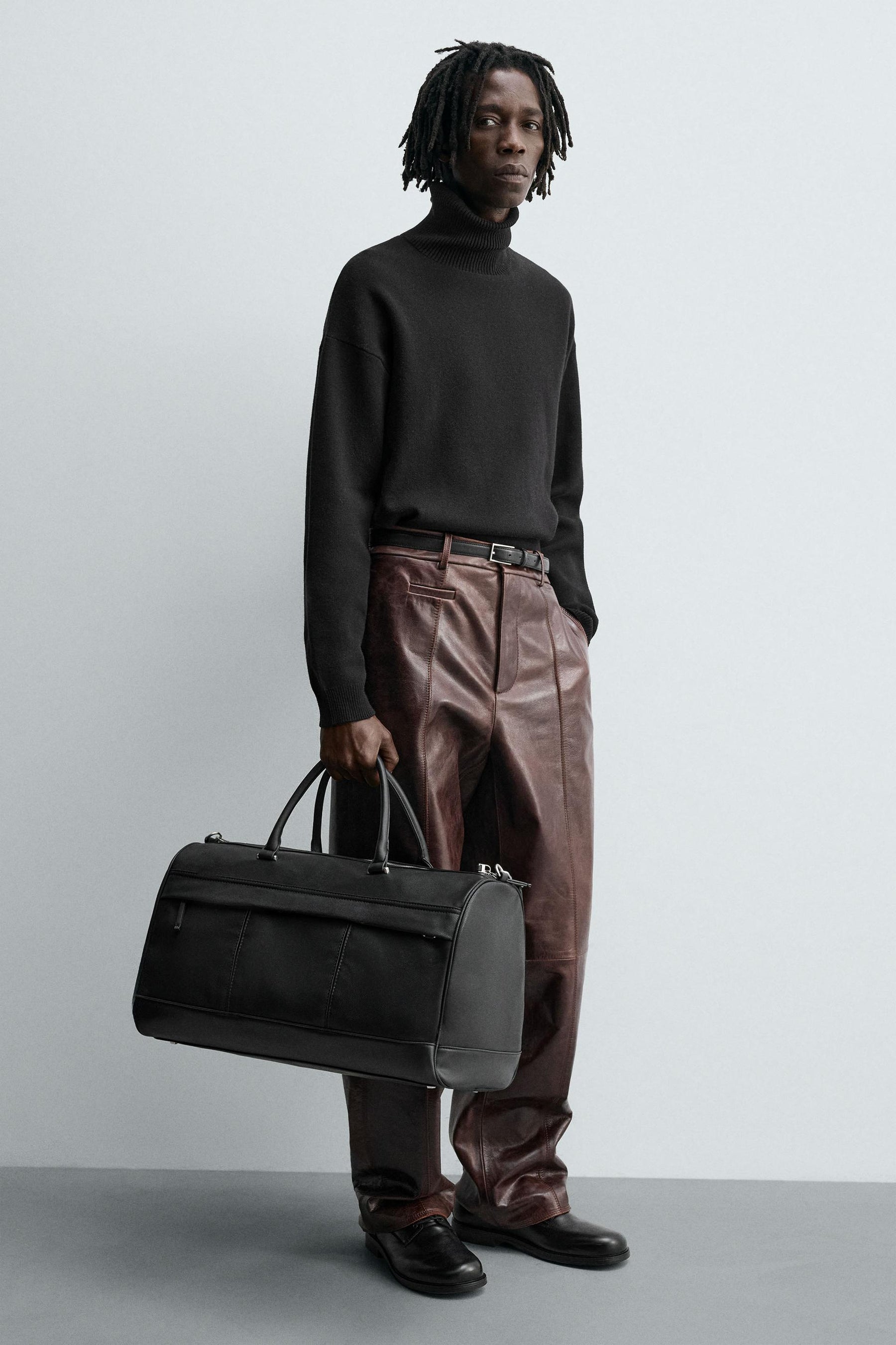 TEXTURED TRAVEL BAG - Image 2