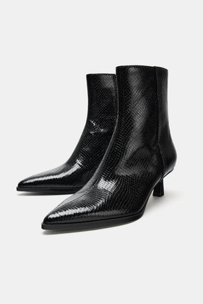Geprägte Stiefeletten
