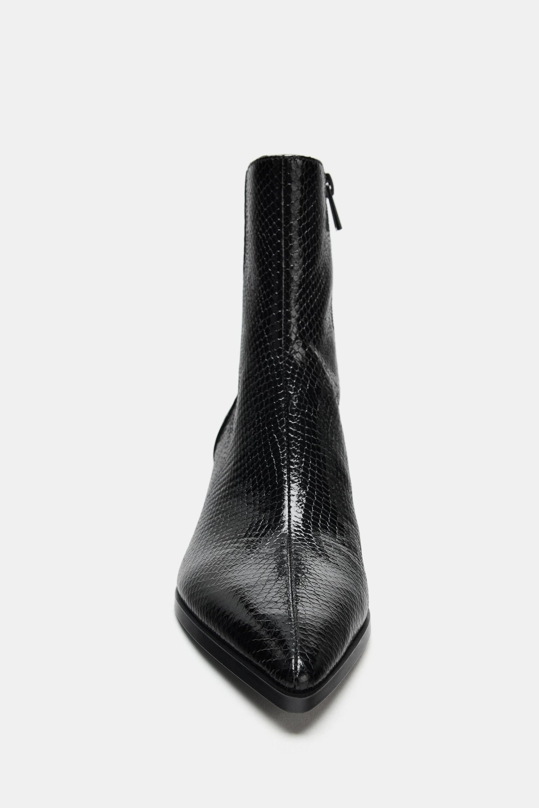 Geprägte Stiefeletten