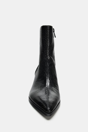 Geprägte Stiefeletten