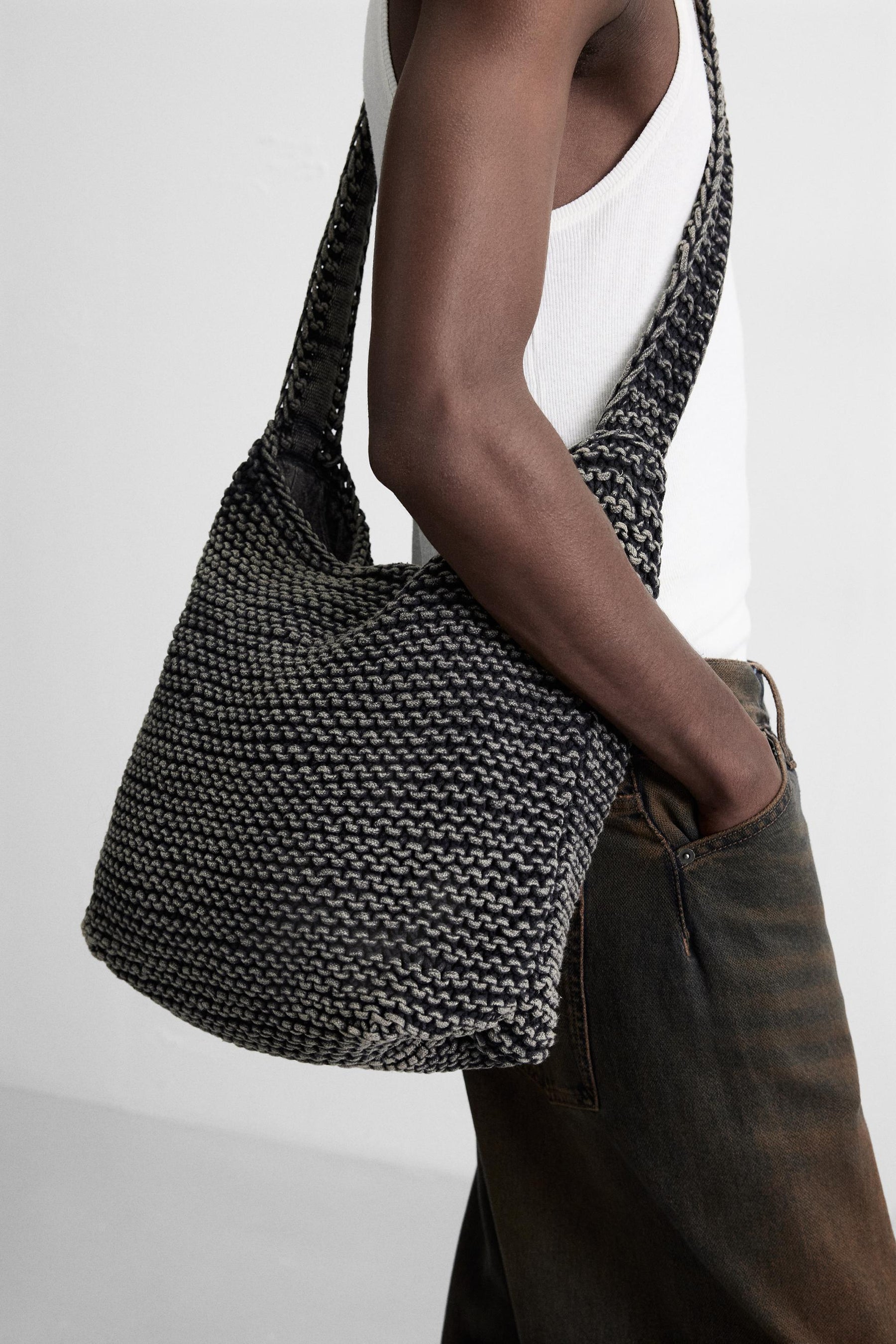 MACRAMÉ SHOULDER BAG