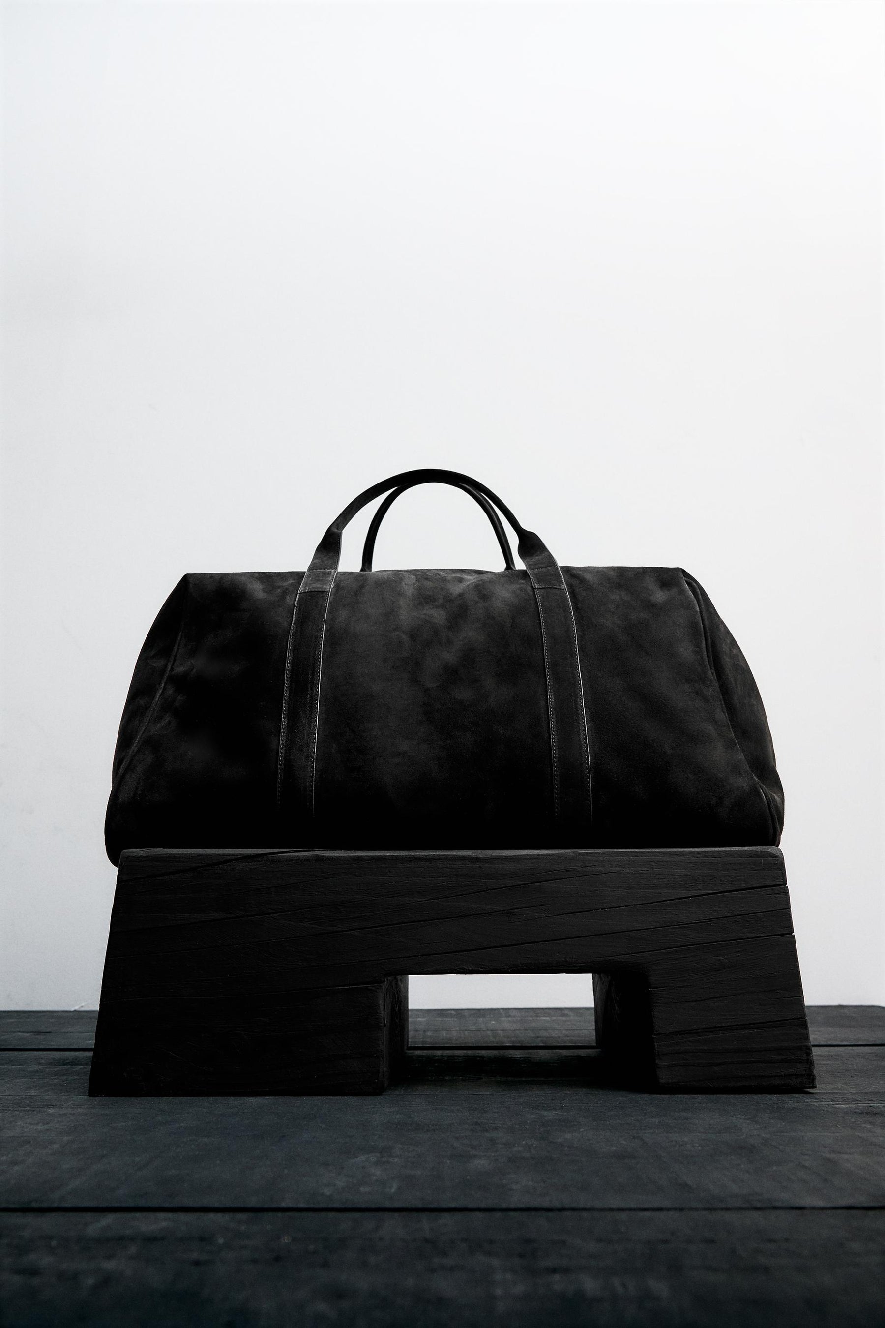 LEATHER TRAVEL BAG LIMITED EDITION - Image 2