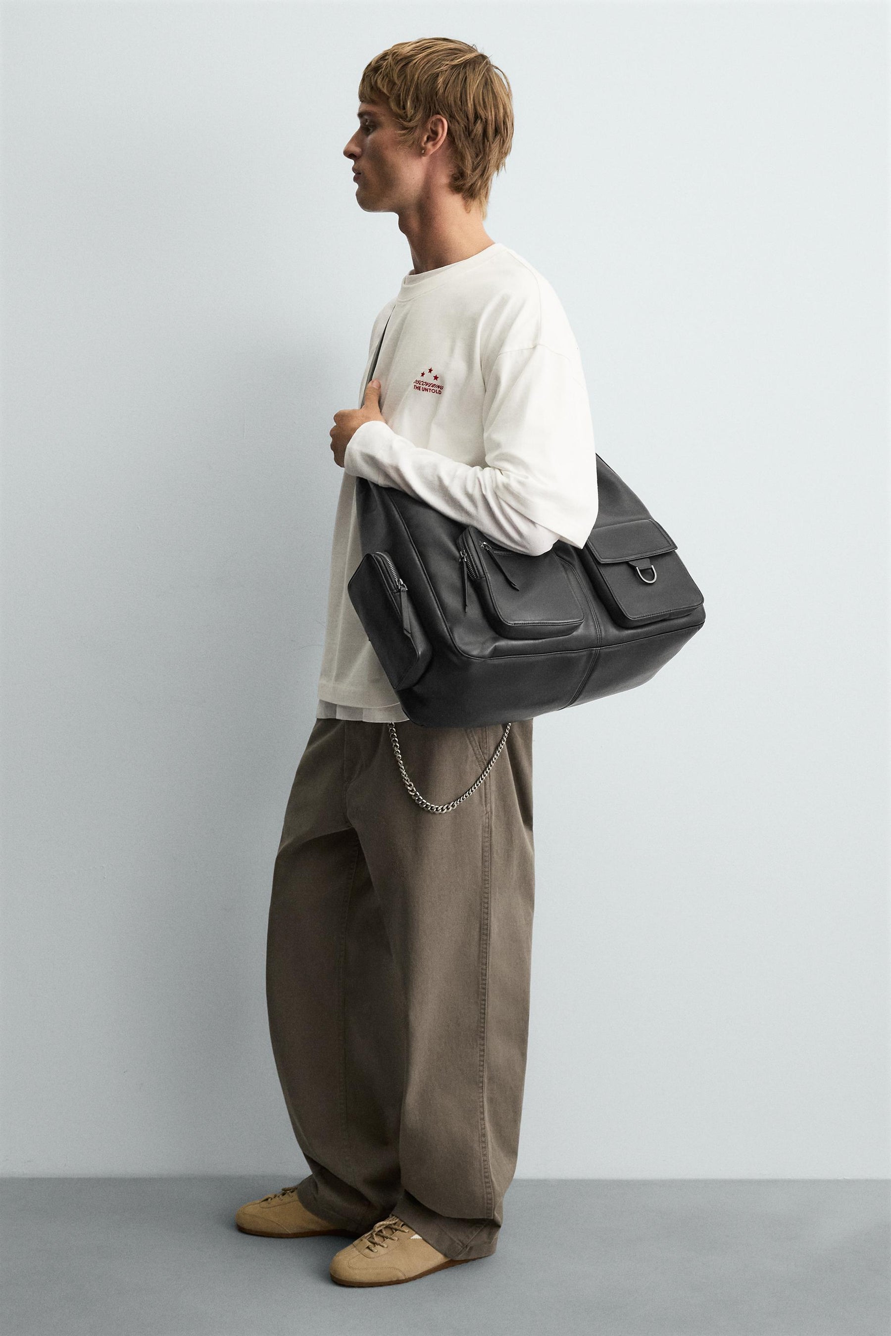 MULTI-POCKET SHOULDER BAG