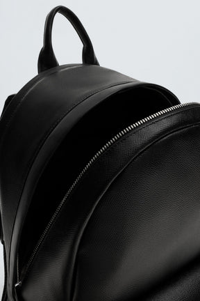 TEXTURED BACKPACK