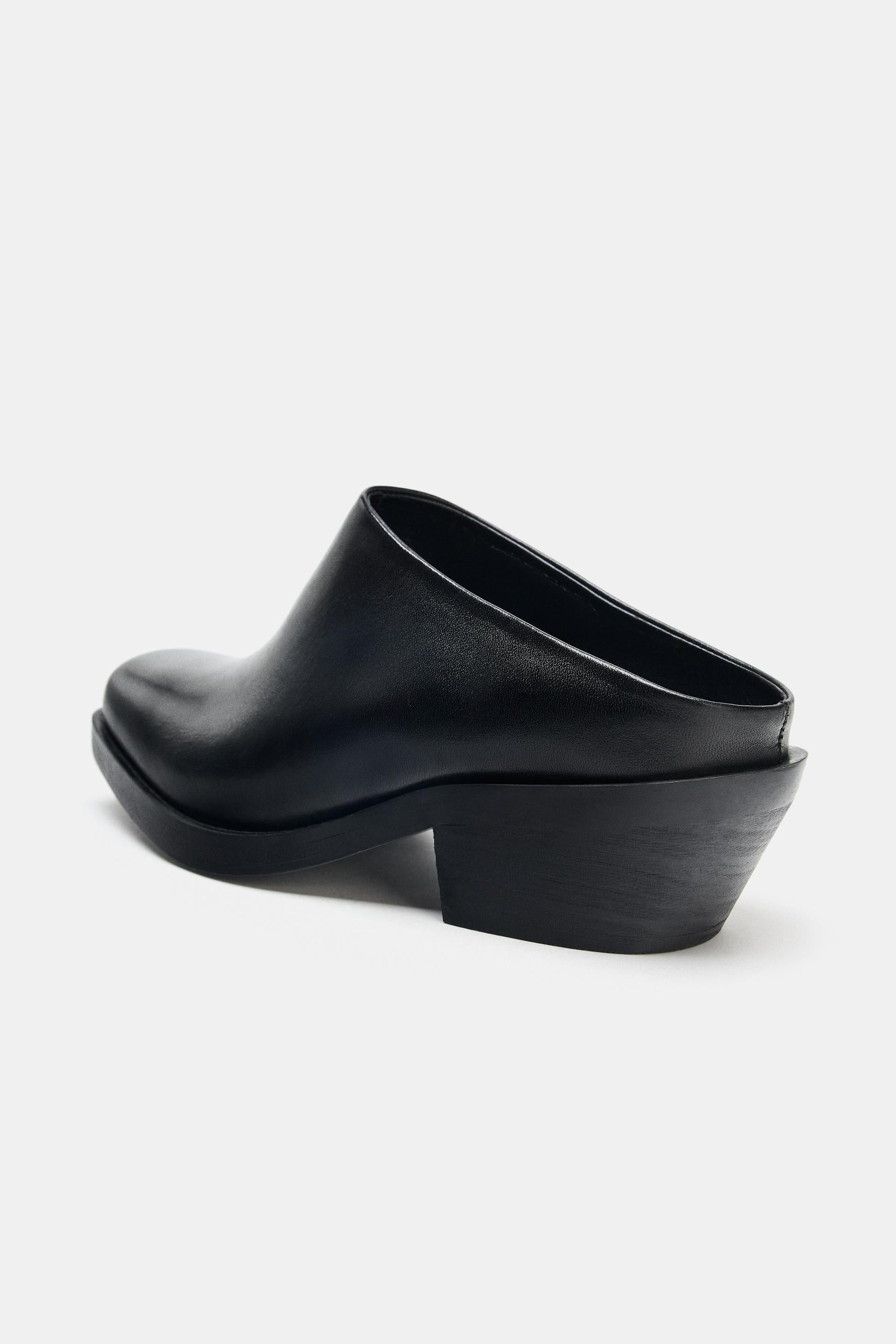 LEATHER BIKER CLOGS