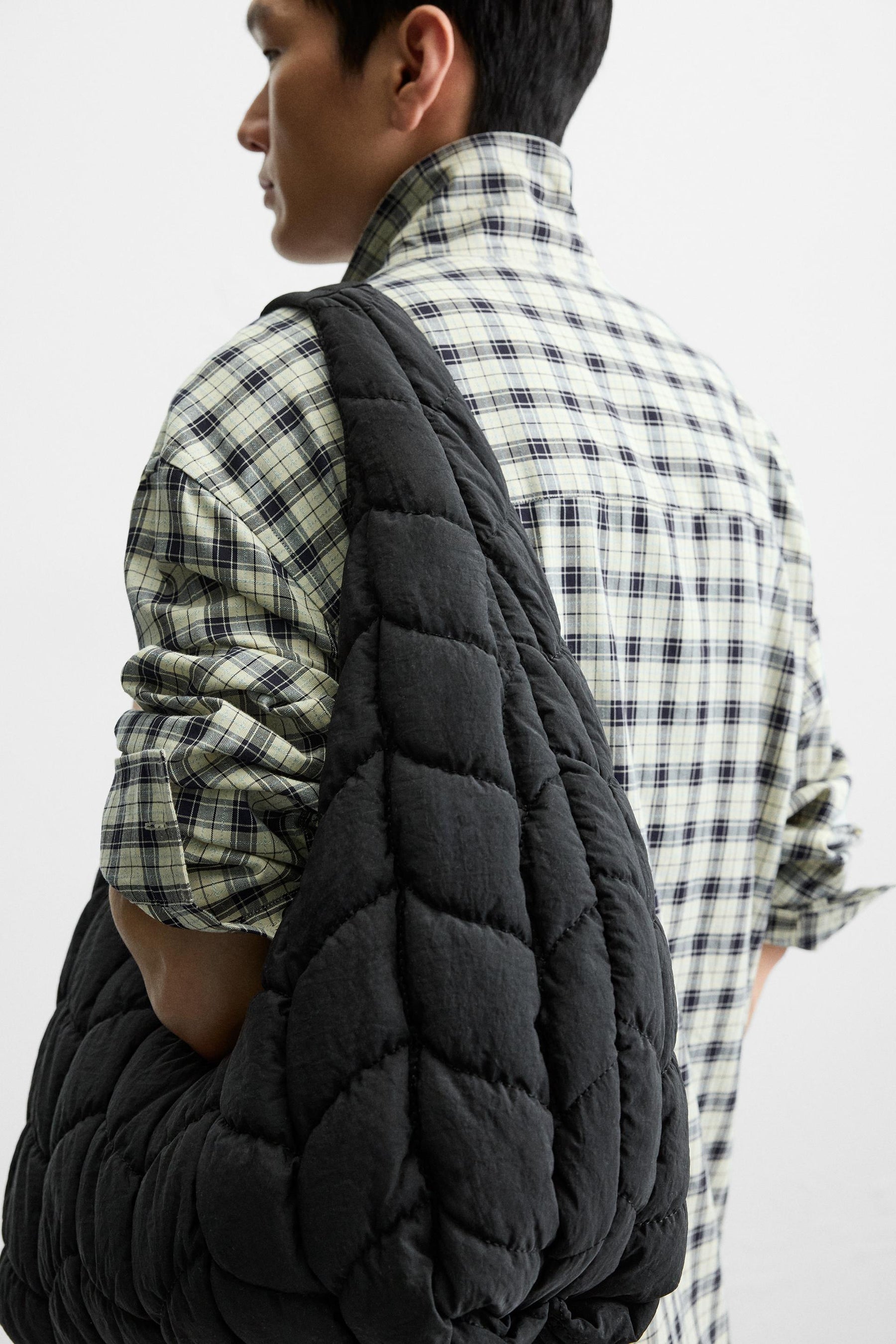 QUILTED NYLON BAG