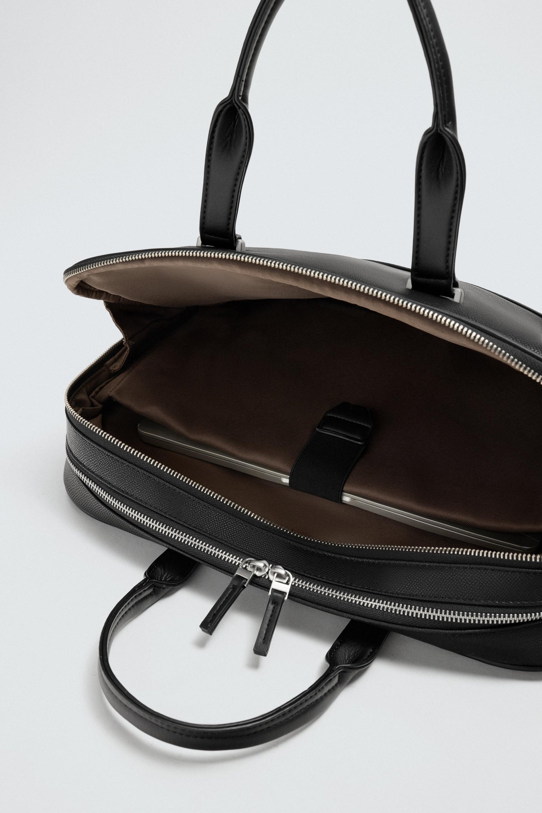 TEXTURE BRIEFCASE