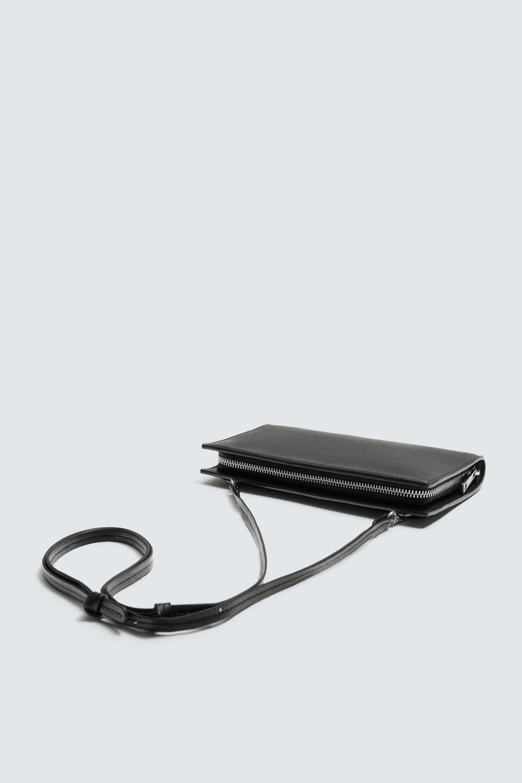 EMBOSSED XL WALLET