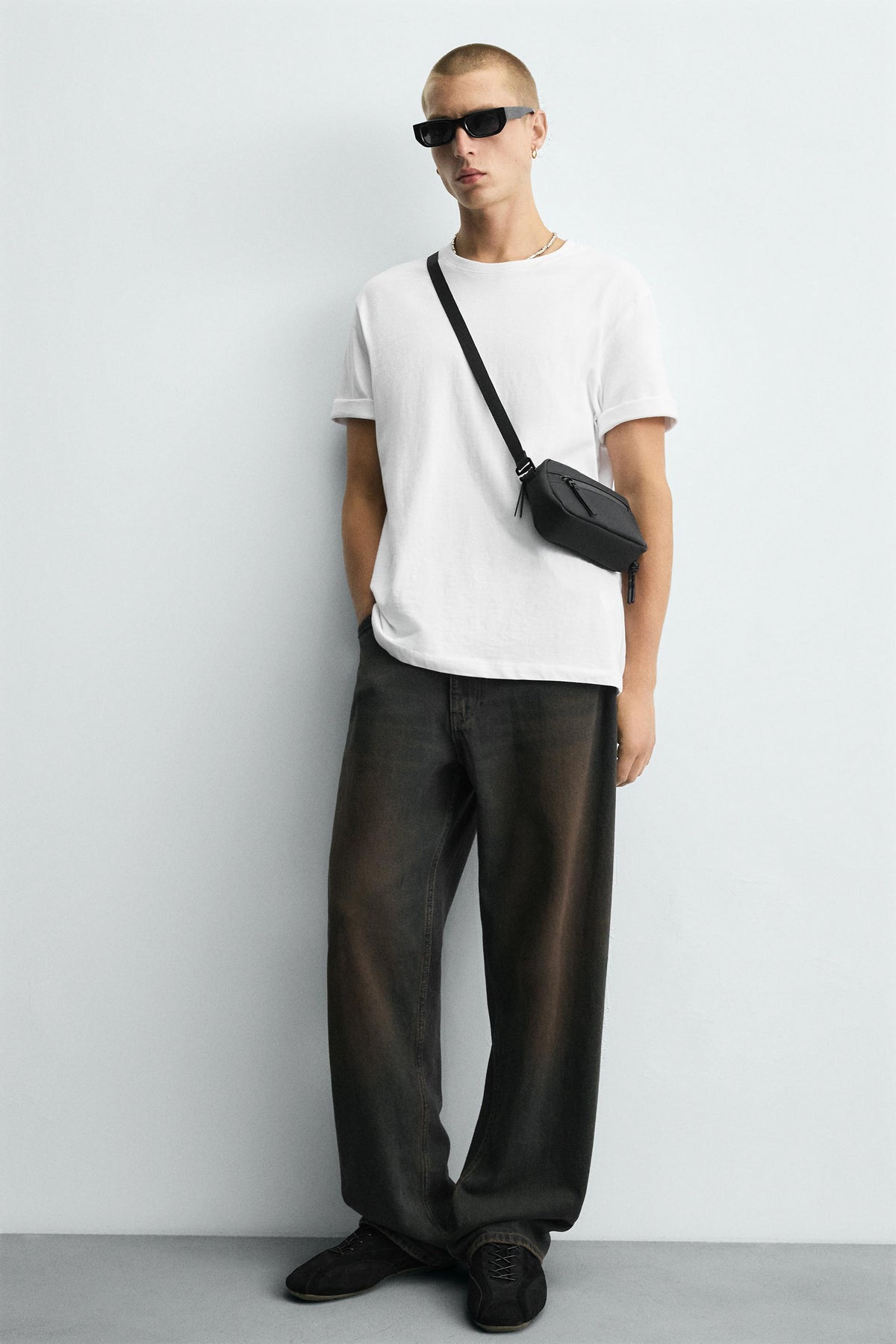 RUBBERISED CROSSBODY BAG - Image 2