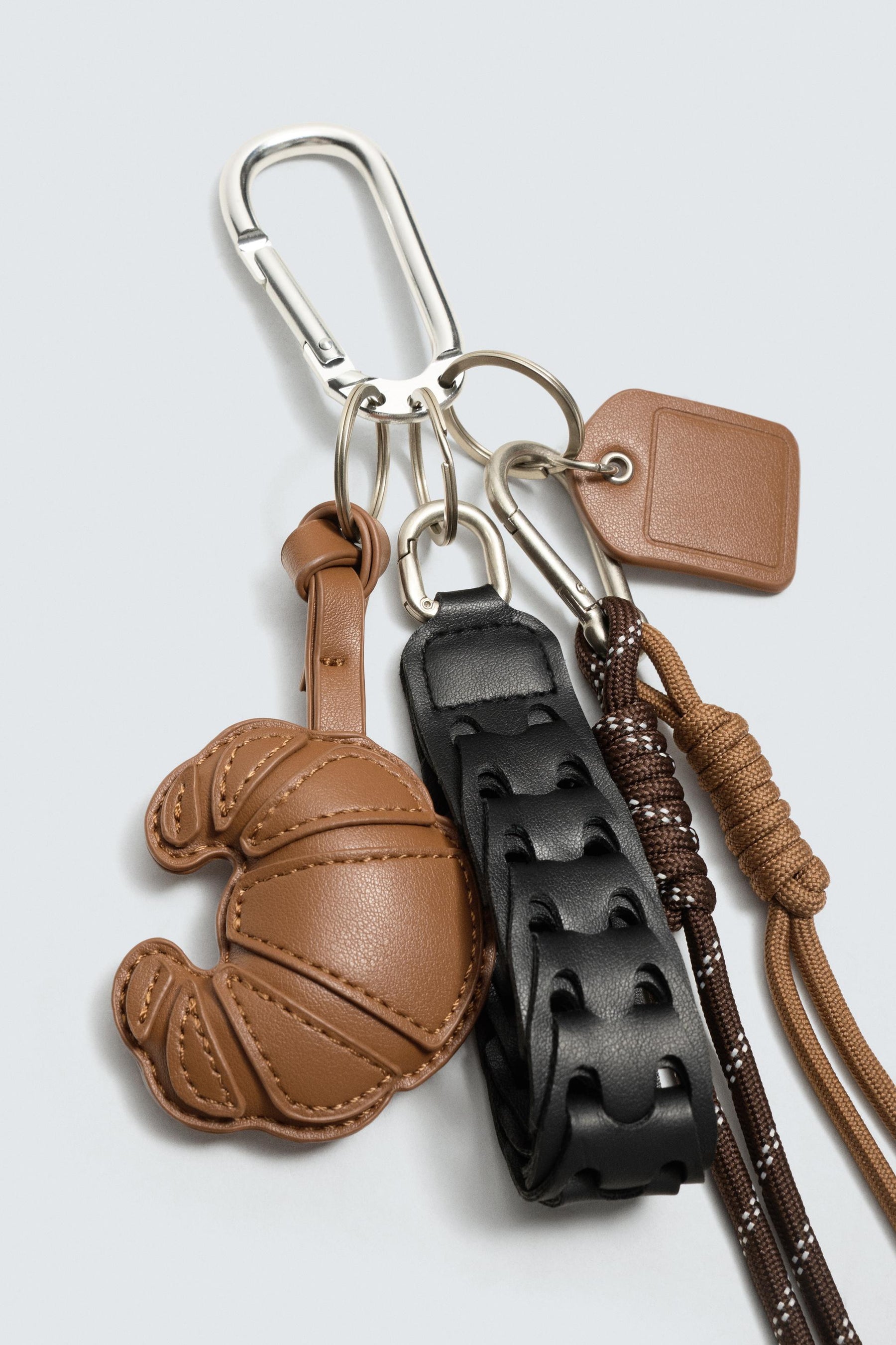 MULTI-CHARM KEY RING - Image 2