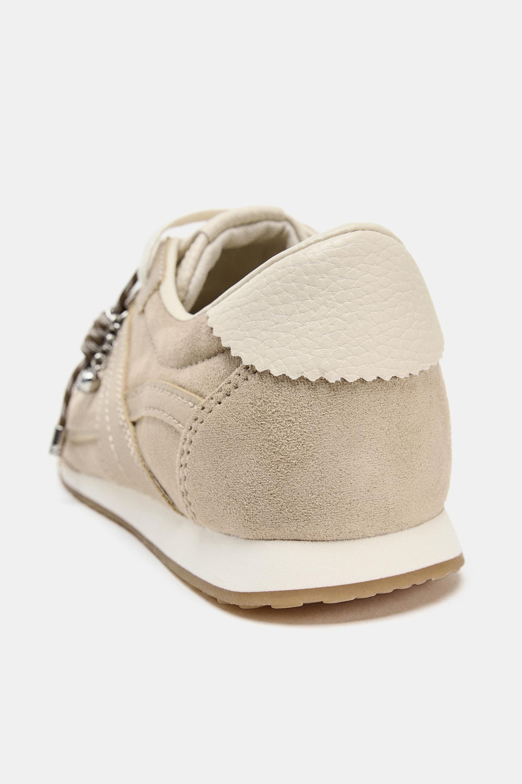 RUNNING TRAINERS