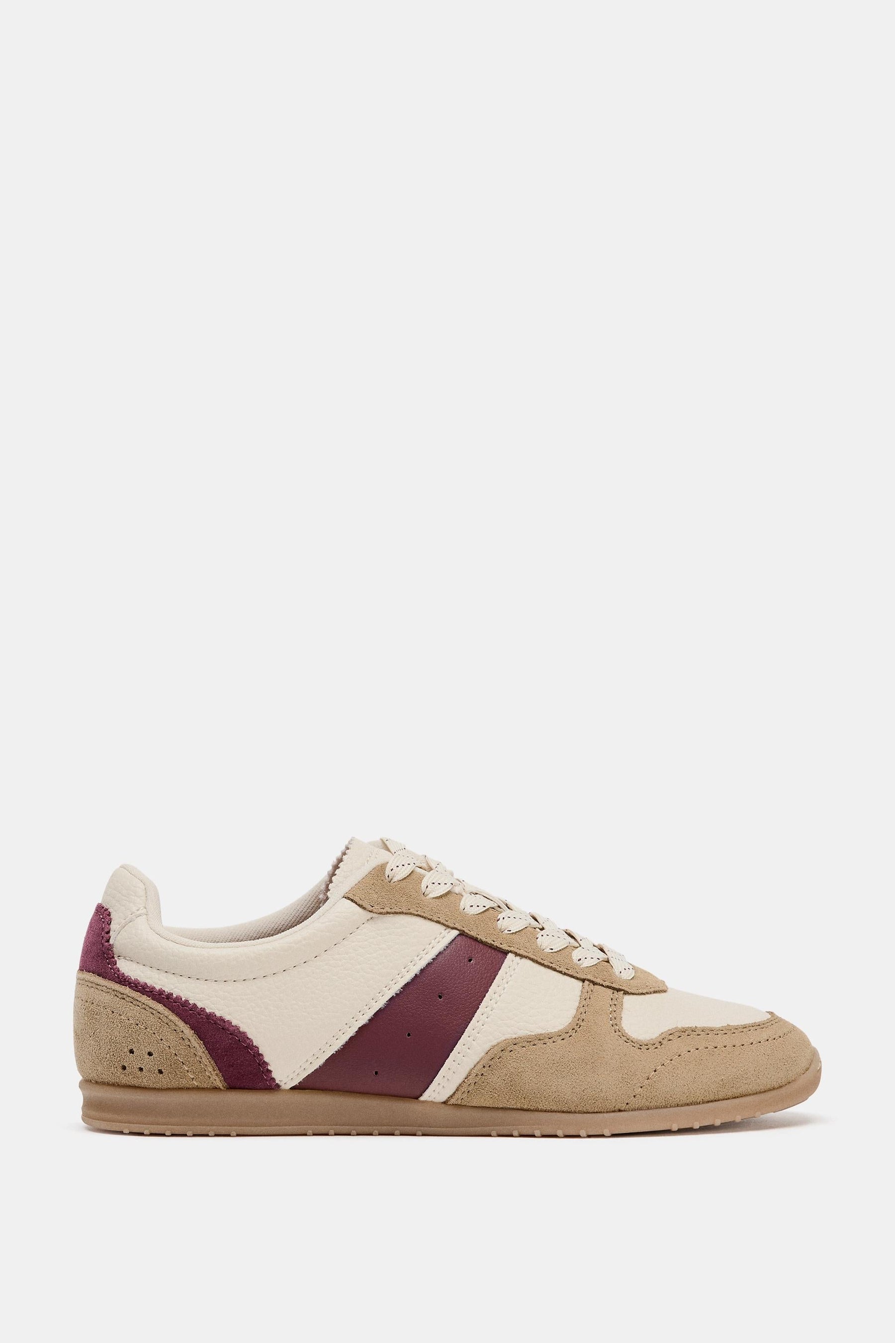 CONTRAST RUNNING SNEAKERS