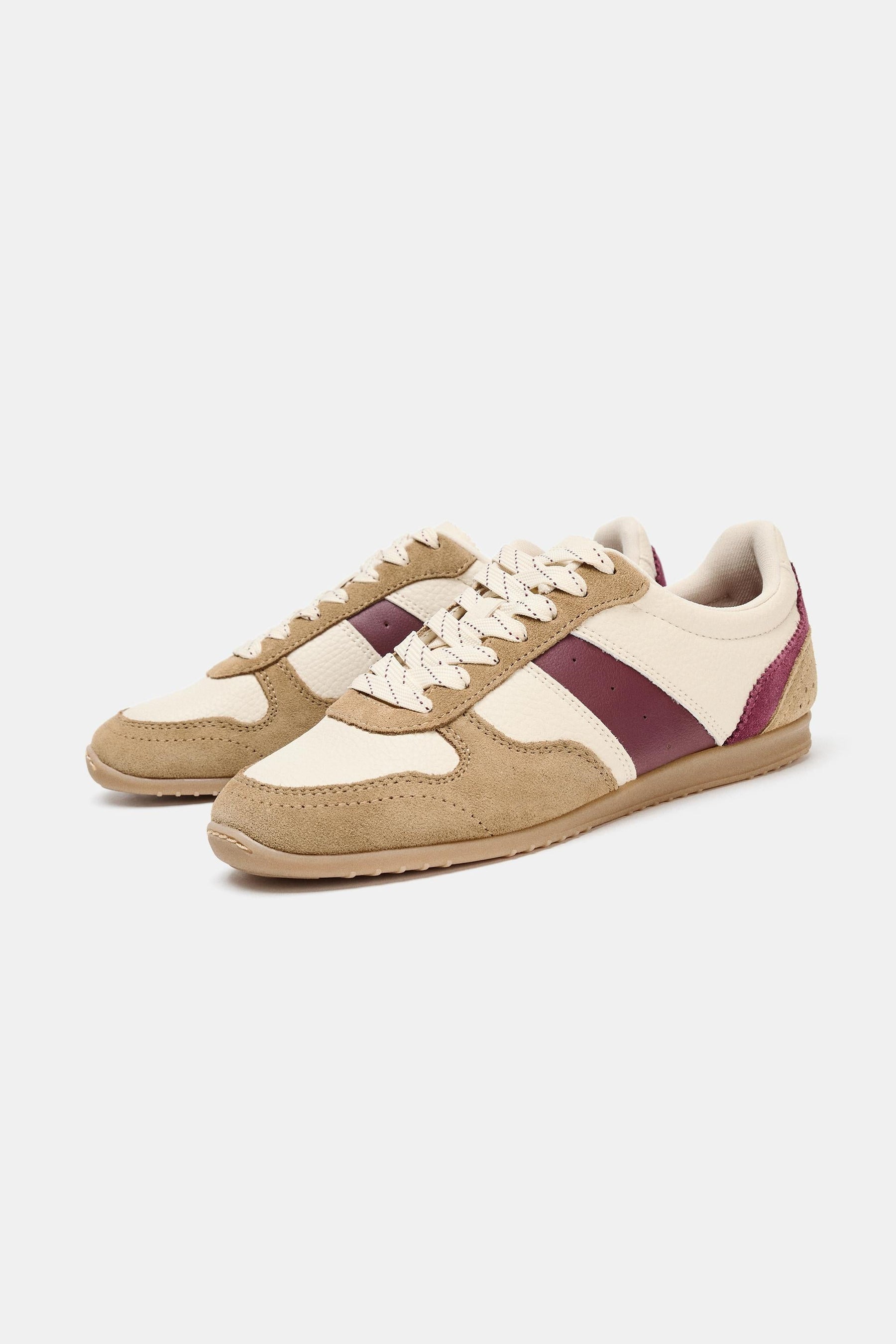 CONTRAST RUNNING SNEAKERS