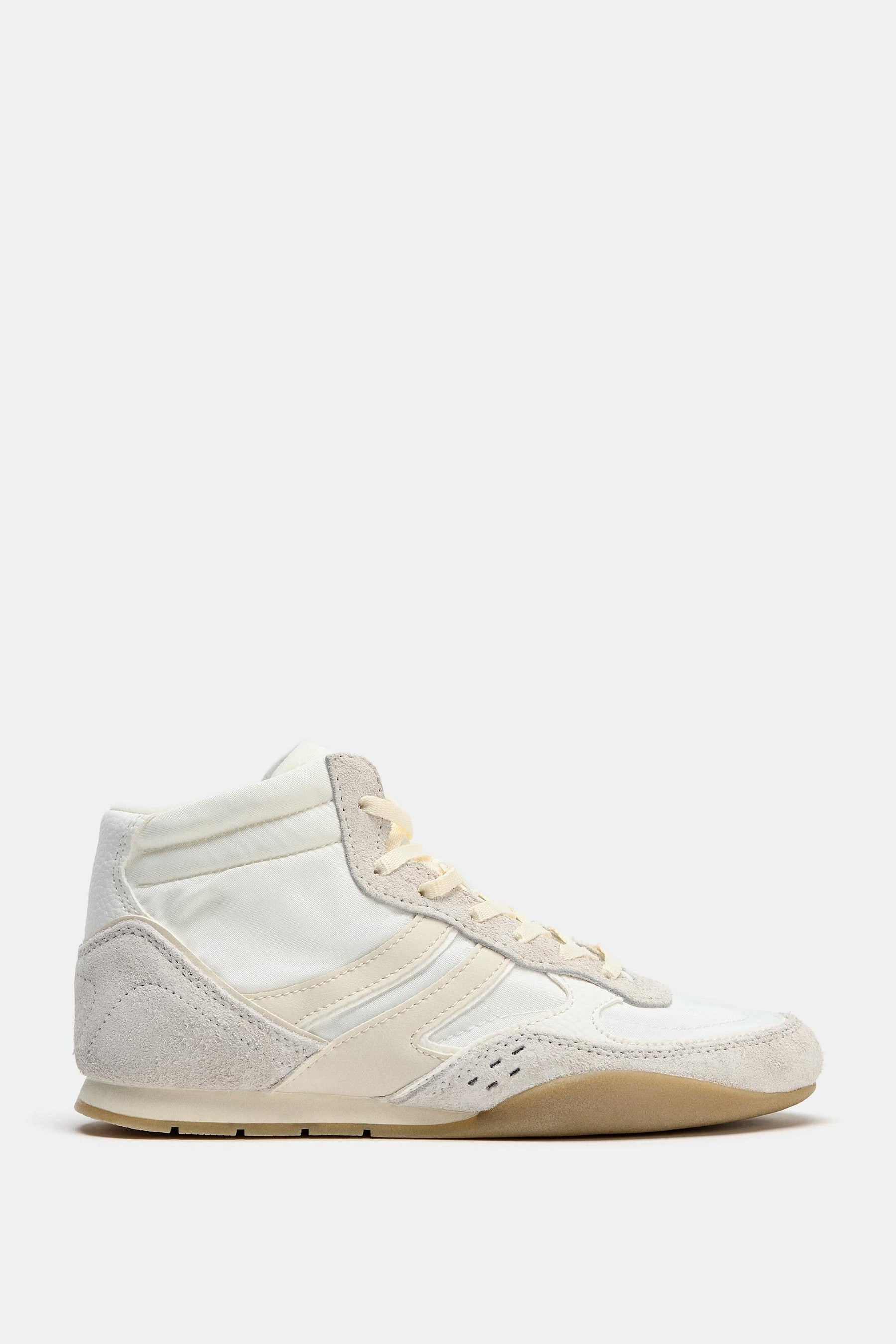 HIGH-TOP SNEAKERS