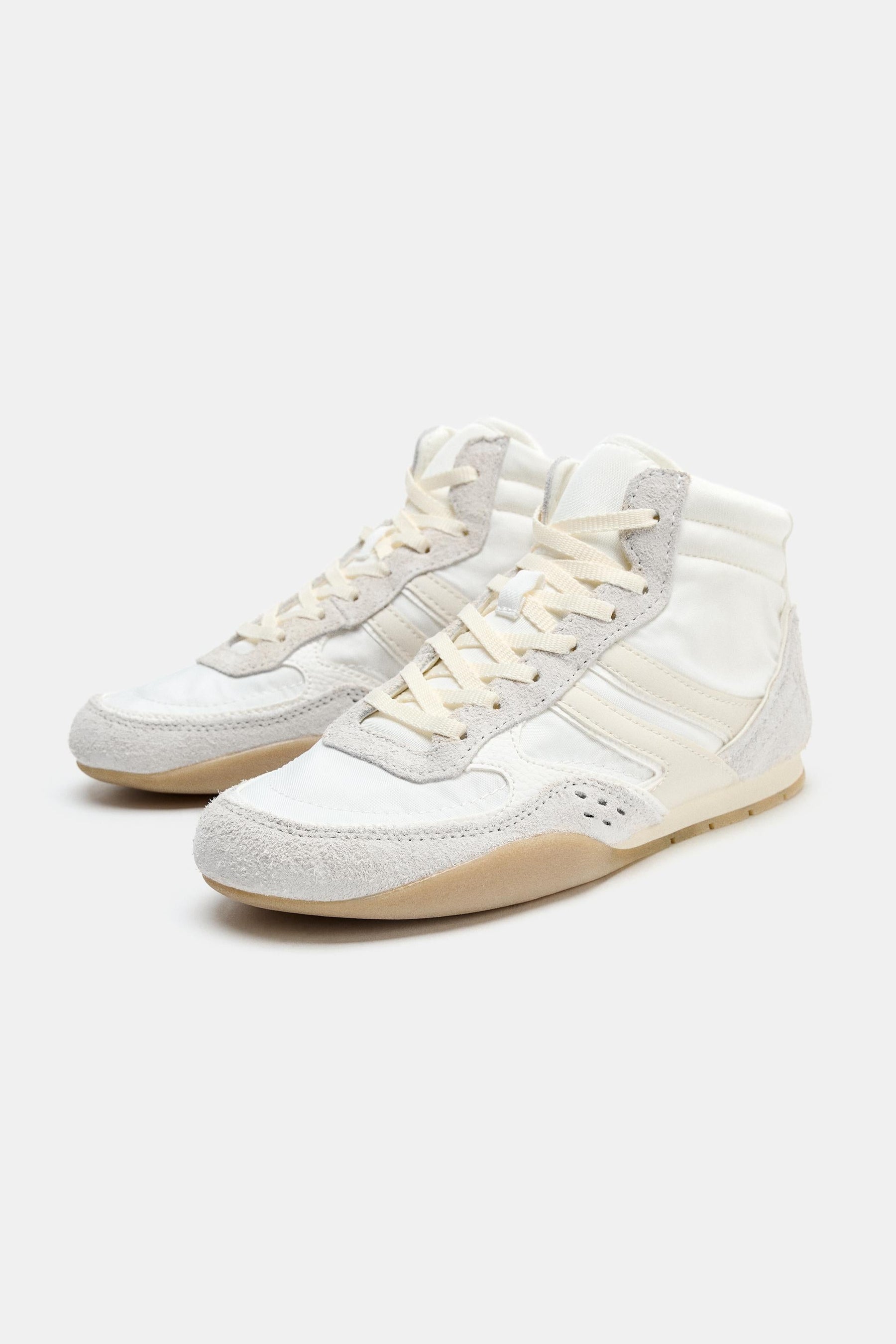 HIGH-TOP SNEAKERS