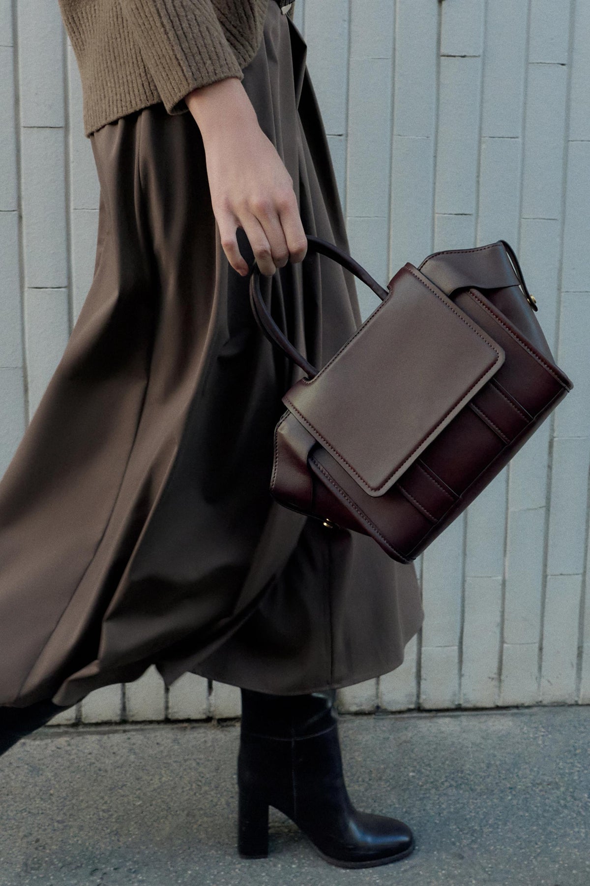 City-Tasche mit Überschlag