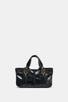 HANDTASCHE MIT METALLDETAILS