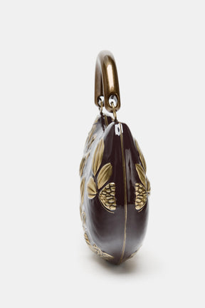 Stabile Schachtel mit Blumenverzierung