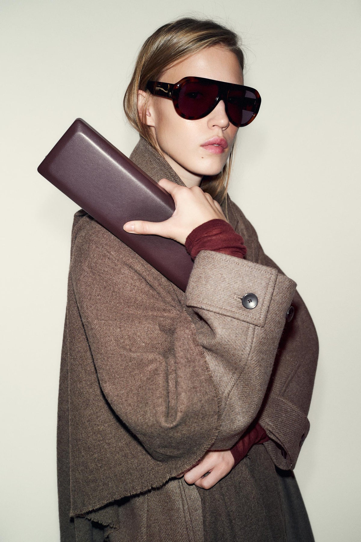 RECTANGULAR CLUTCH BAG
