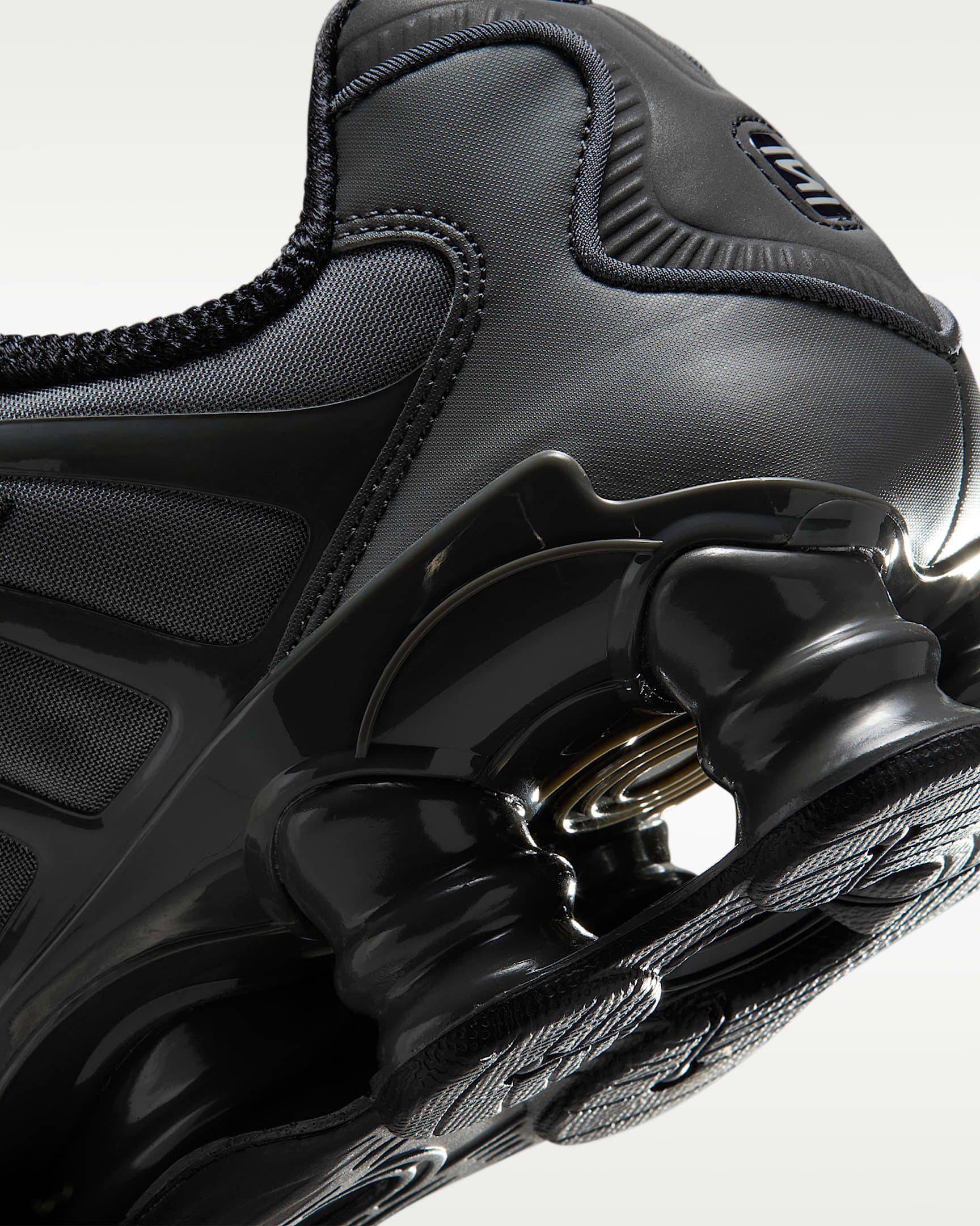 Shox TL SE - Iron Grey/Schwarz/Weiß - Bild 8